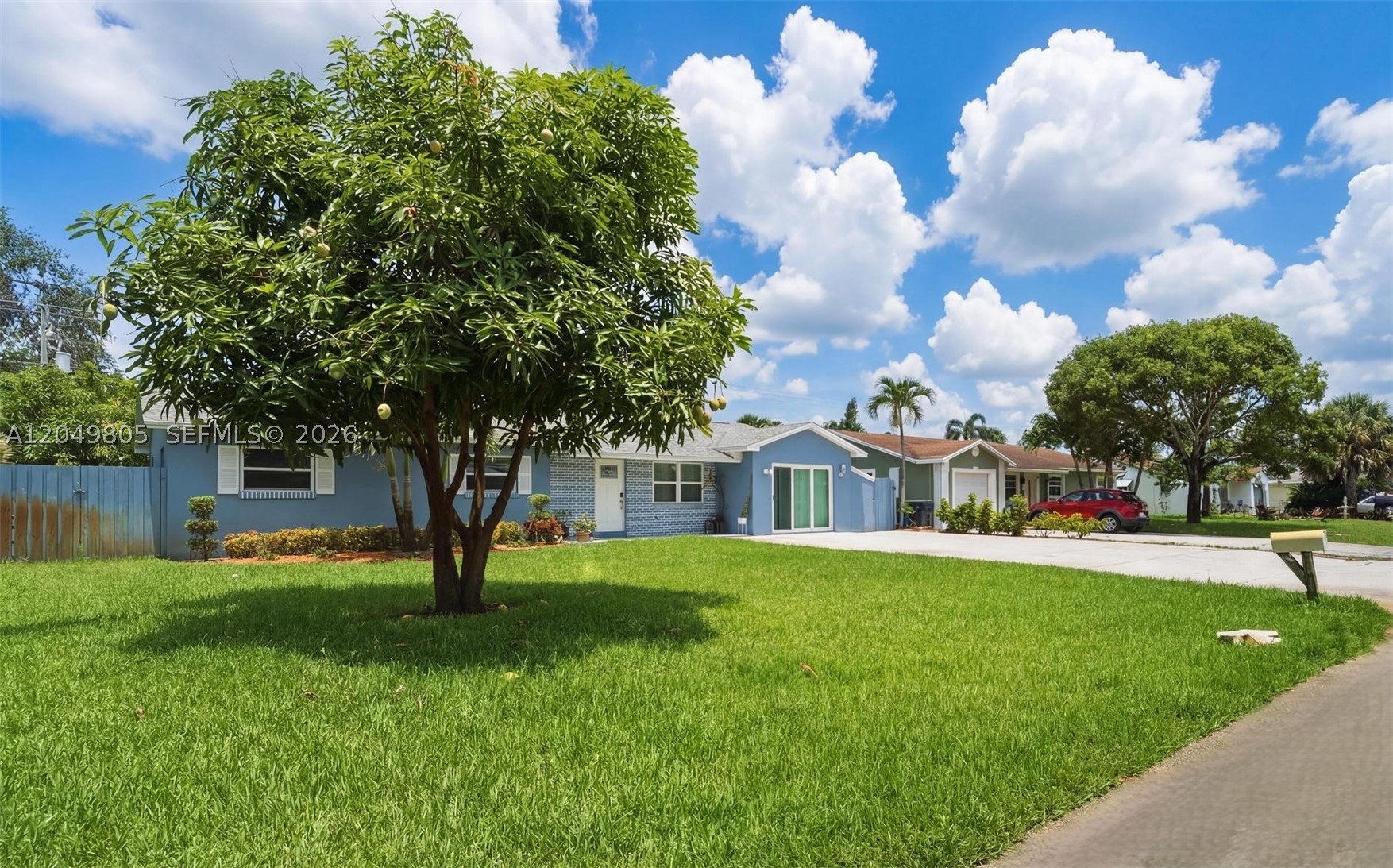 FLORAL PARK LANTANA - Residential Lease
