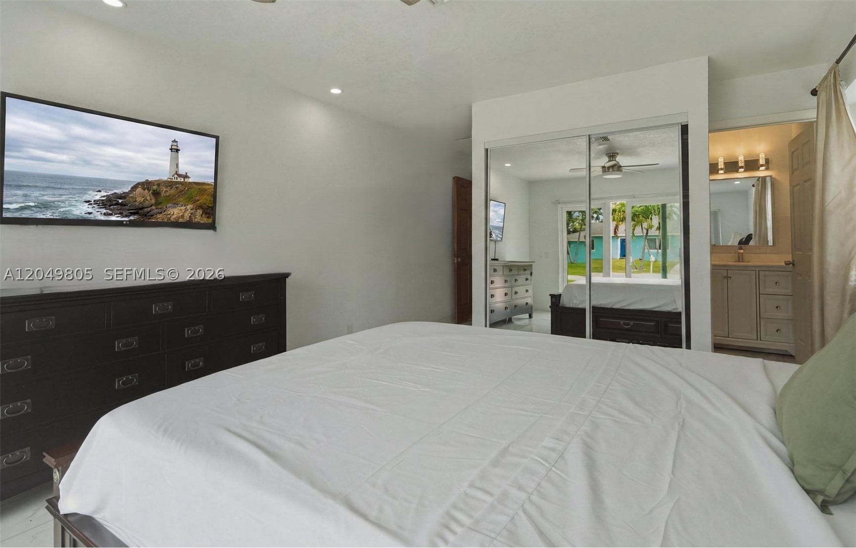 FLORAL PARK LANTANA - Residential Lease
