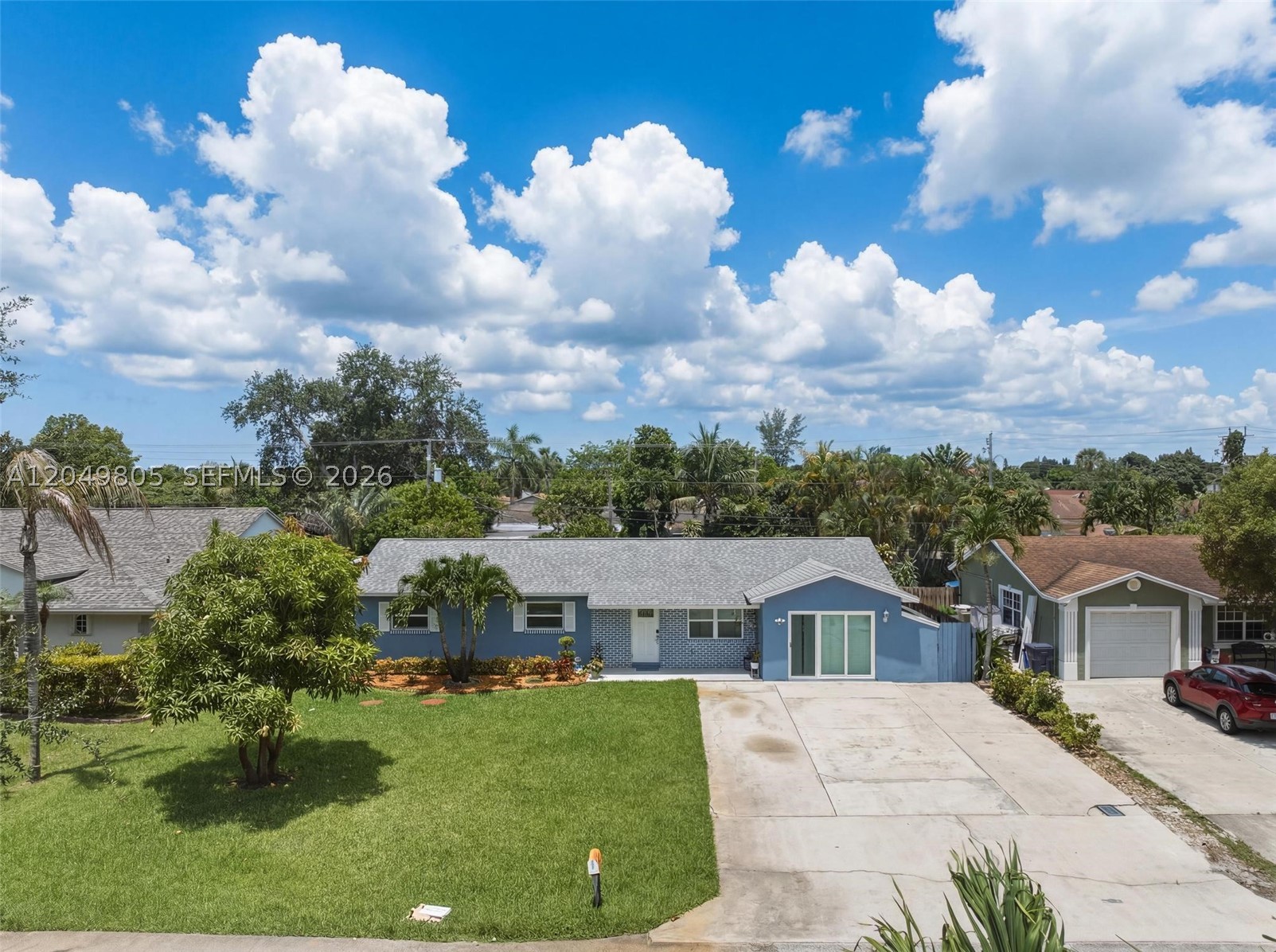 FLORAL PARK LANTANA - Residential Lease