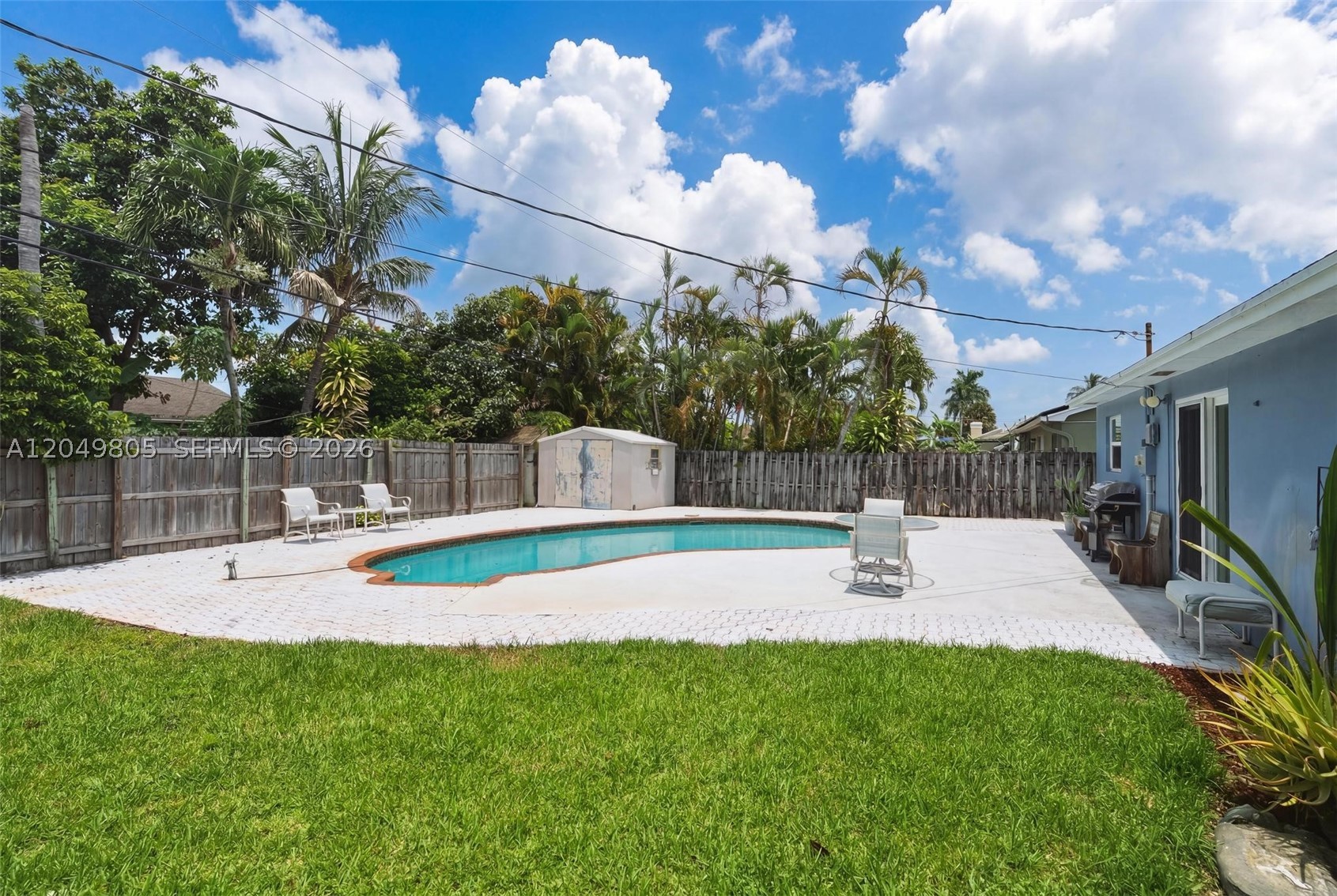 FLORAL PARK LANTANA - Residential Lease