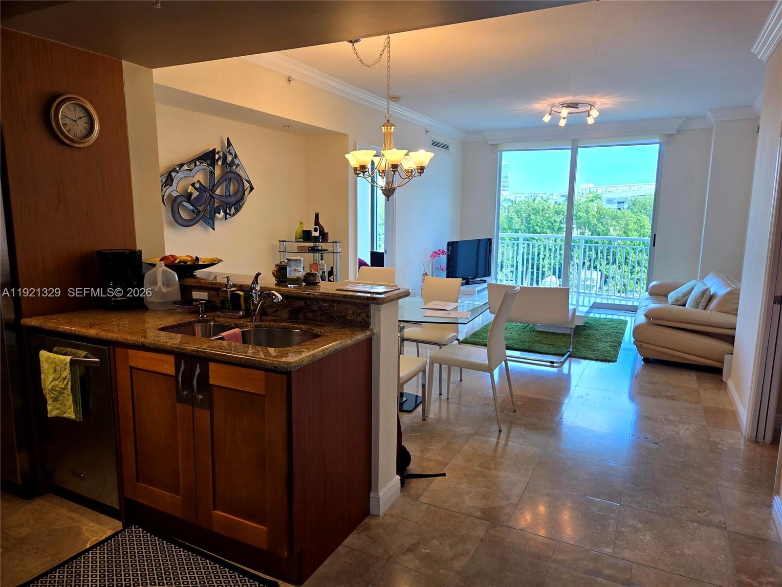 DUO CONDOMINIUM EAST - Residential