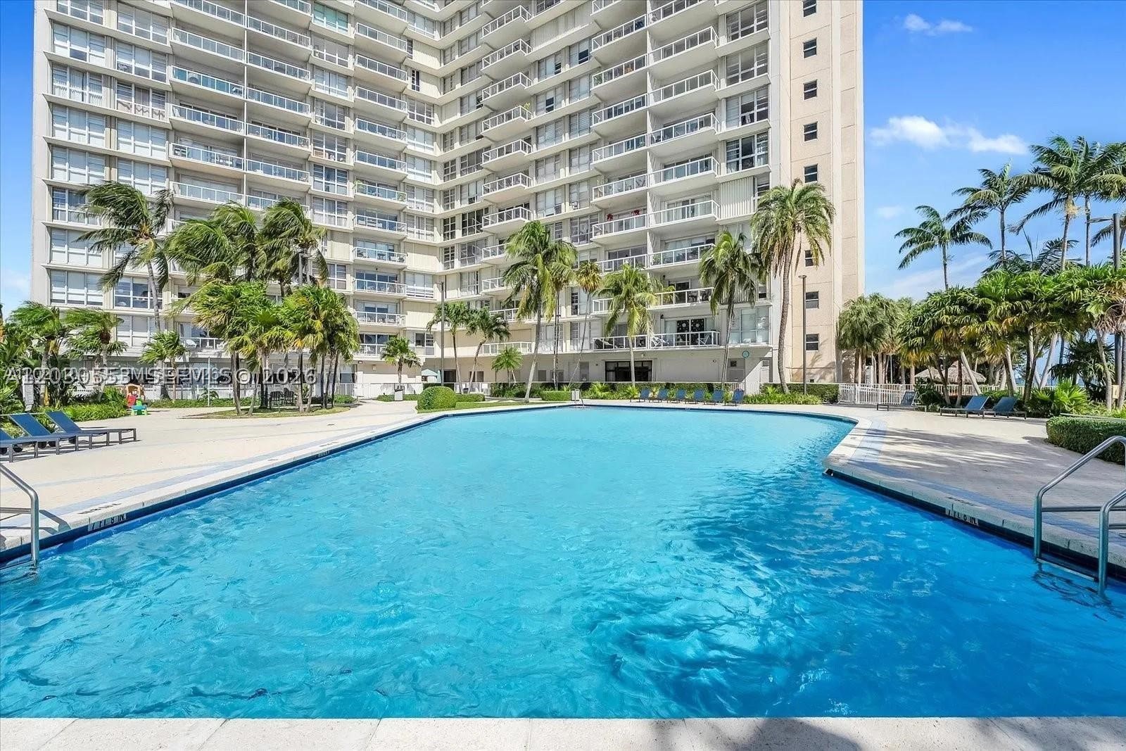 BRICKELL TOWNHOUSE CONDO - Residential Lease