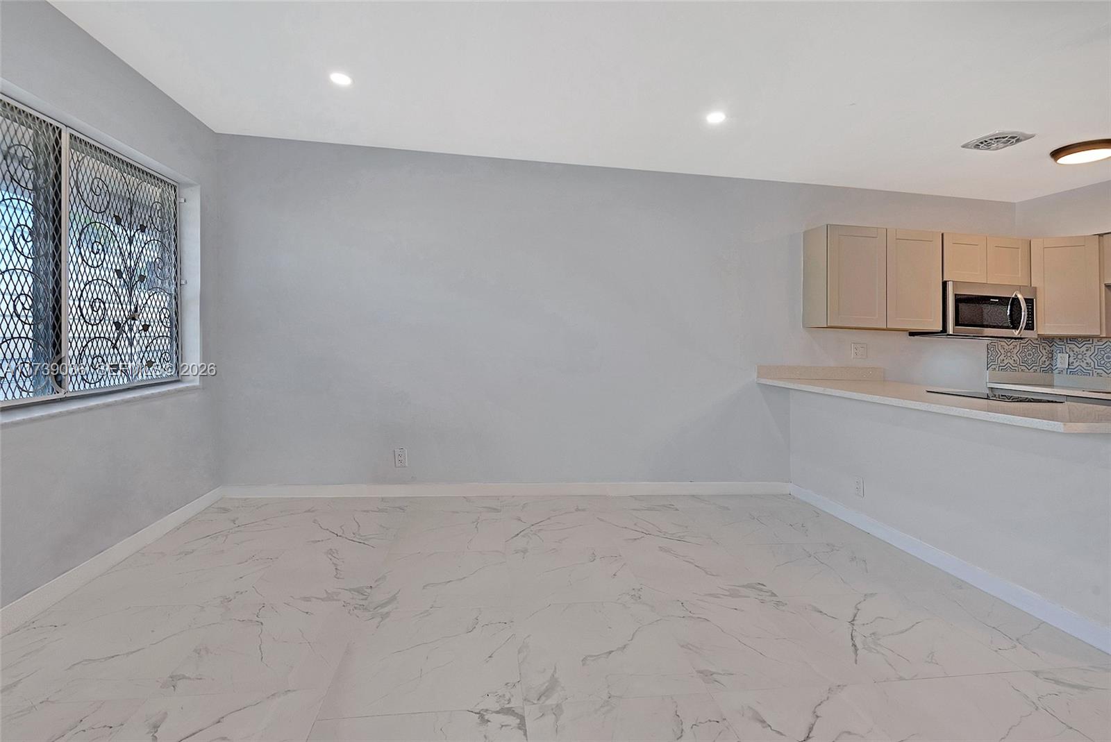 ROLEN LAKE GARDENS CO-OP - Residential