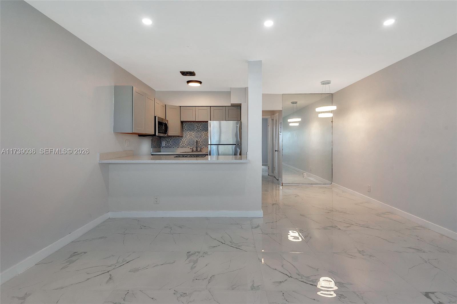 ROLEN LAKE GARDENS CO-OP - Residential
