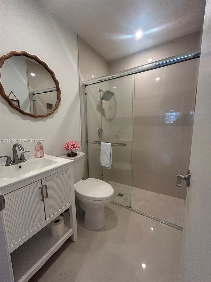VILLAS AT CARRIAGE HILLS - Residential Lease