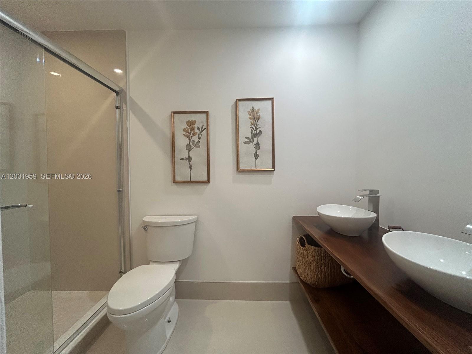 VILLAS AT CARRIAGE HILLS - Residential Lease