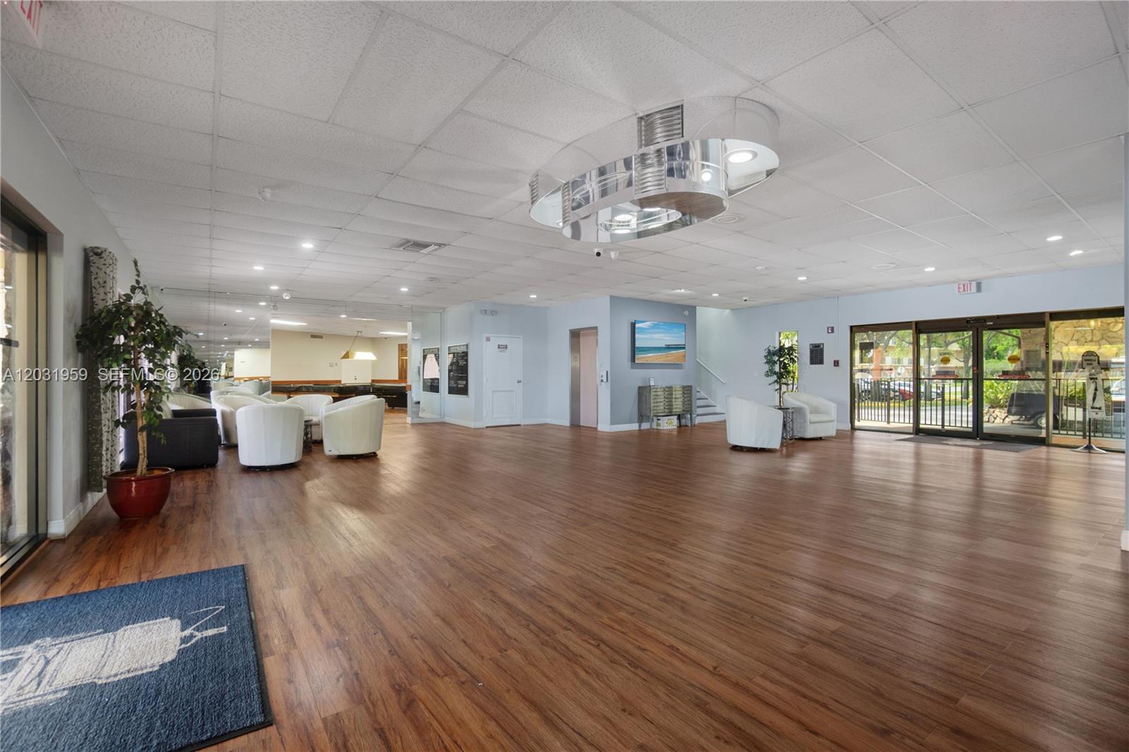 VILLAS AT CARRIAGE HILLS - Residential Lease