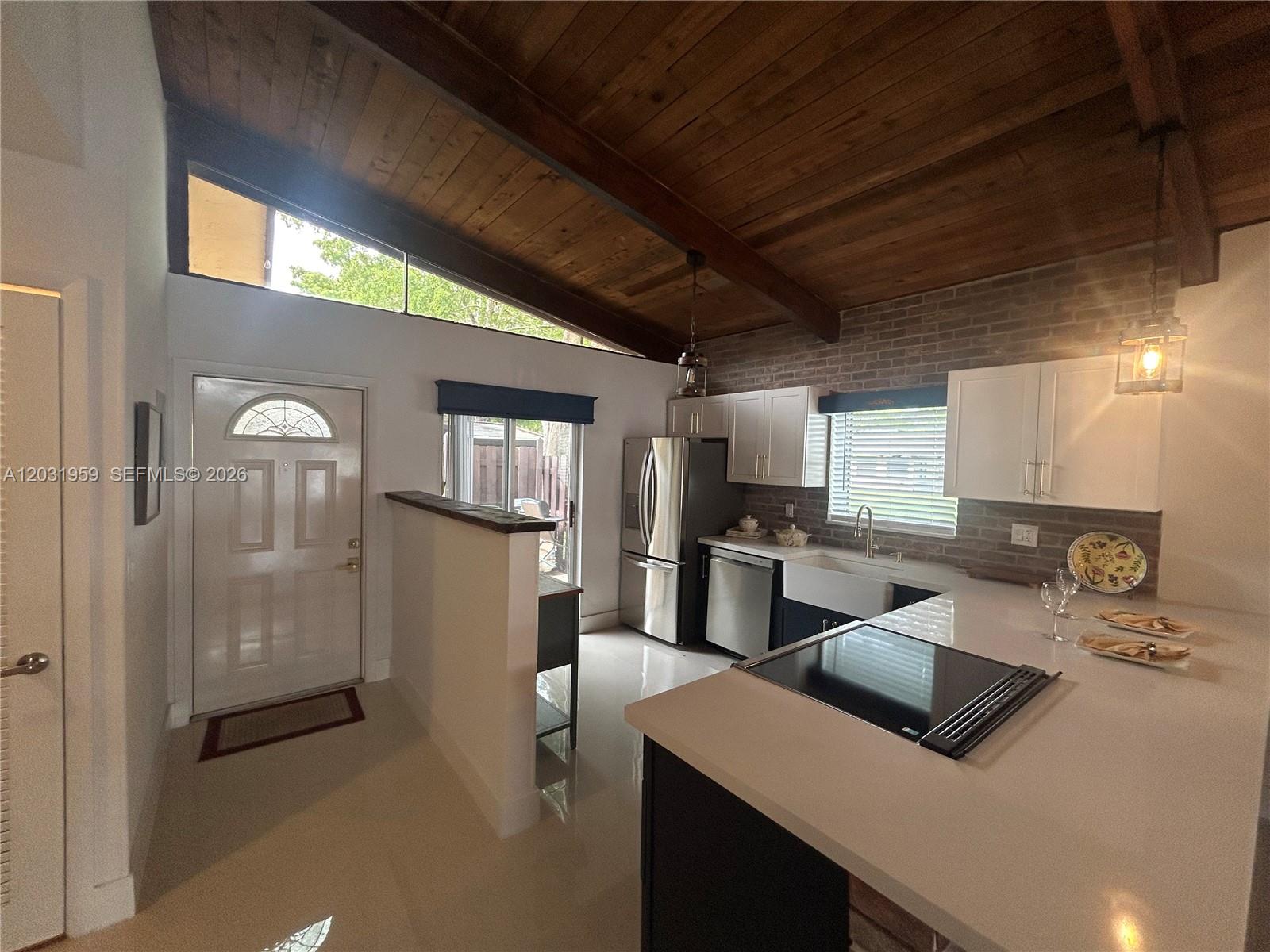 VILLAS AT CARRIAGE HILLS - Residential Lease