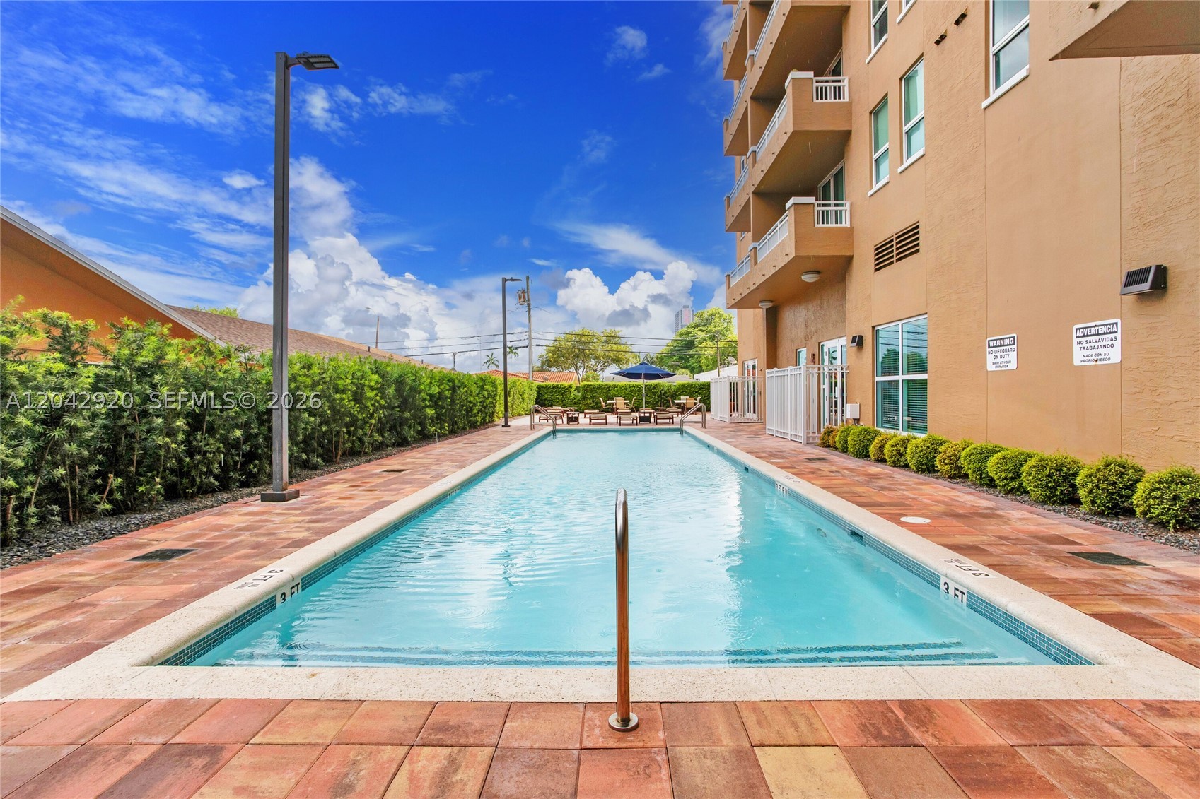 DA VINCI ON DOUGLAS CONDO - Residential Lease