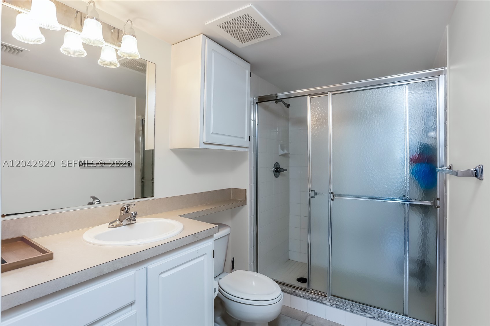 DA VINCI ON DOUGLAS CONDO - Residential Lease