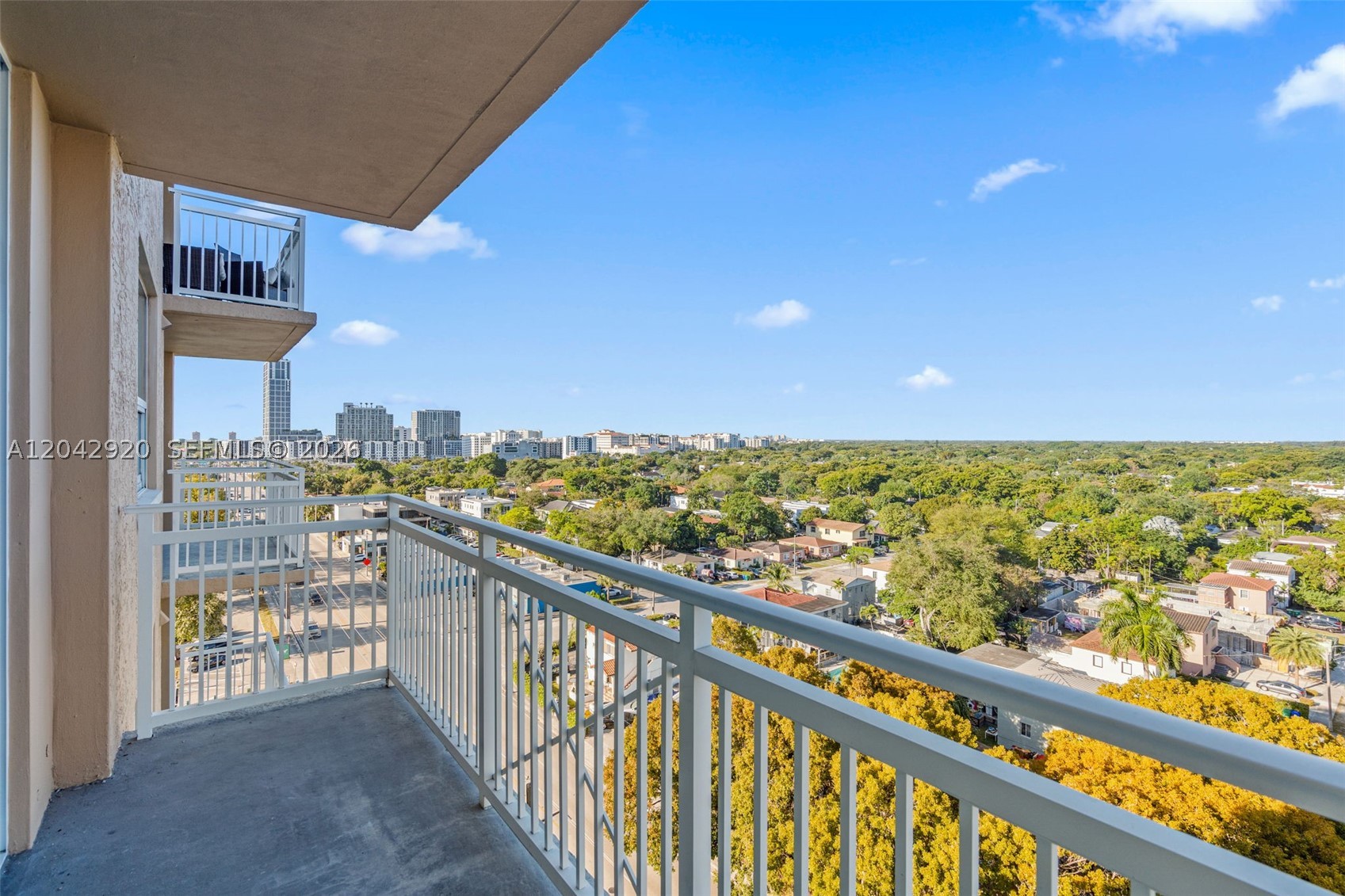 DA VINCI ON DOUGLAS CONDO - Residential Lease