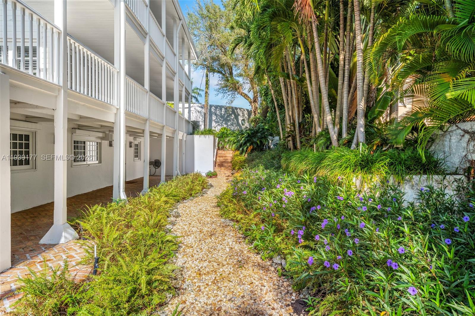 THE MOORINGS - Residential