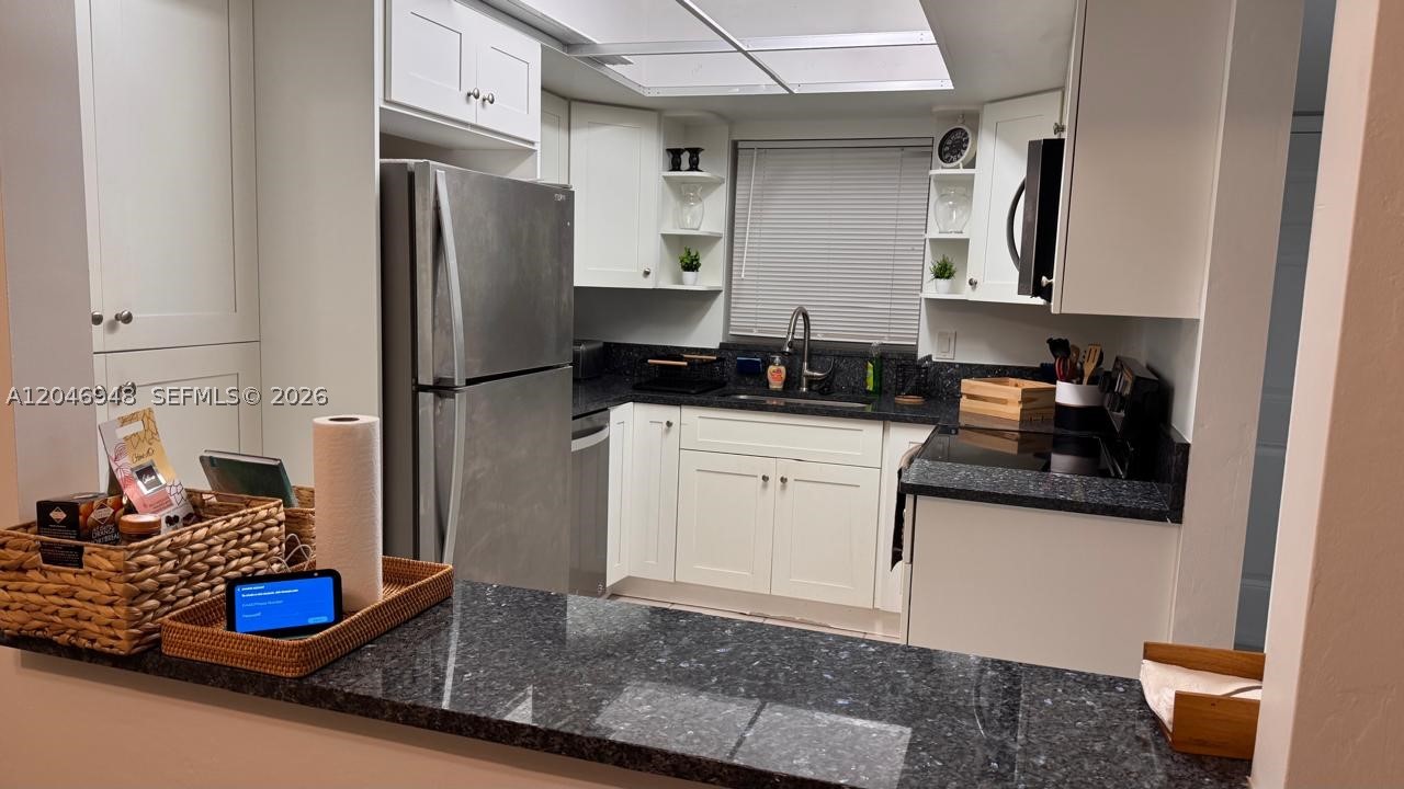 JADE BEACH VILLAS CONDO - Residential Lease