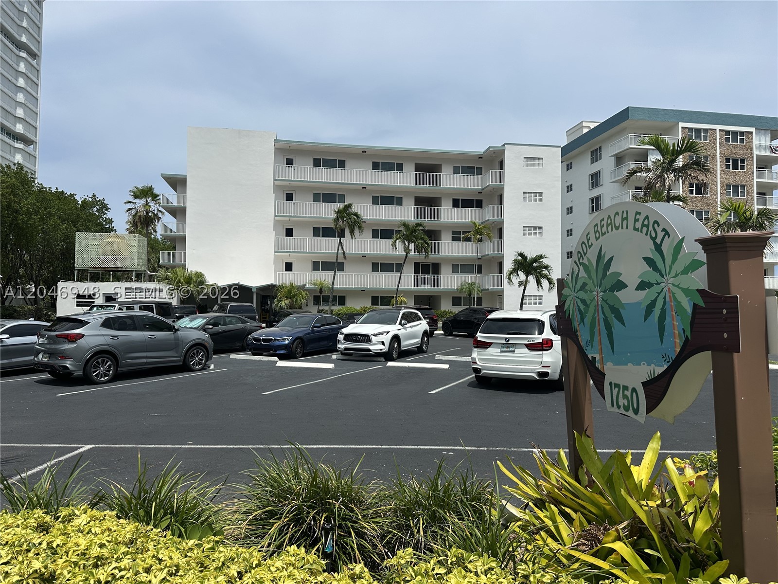 JADE BEACH VILLAS CONDO - Residential Lease