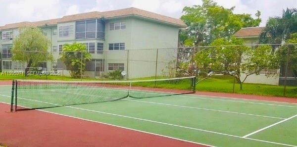 APPLEGREEN CONDO APTS 1 - Residential