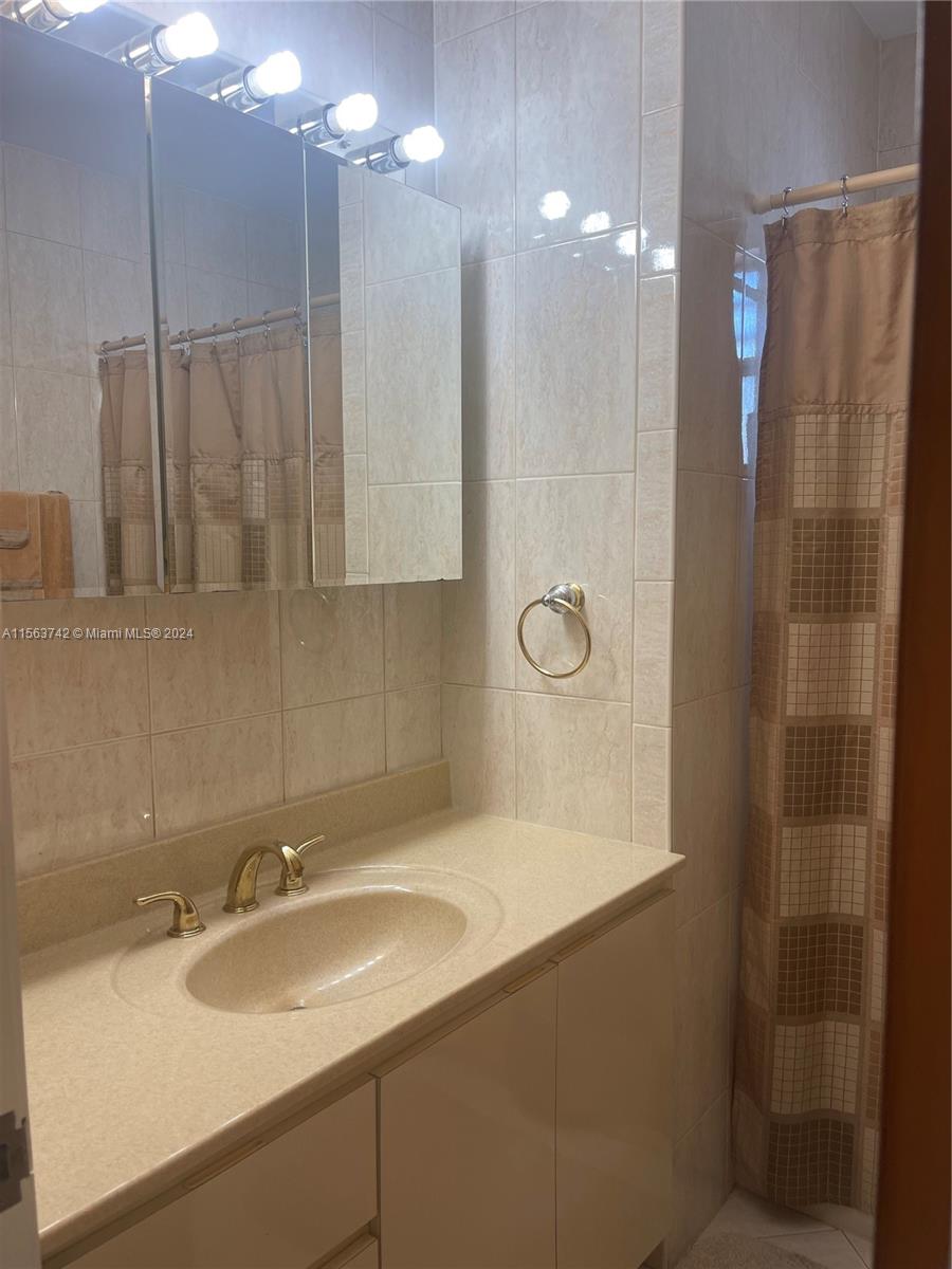 WESTCHESTER PART 1 - Residential Lease