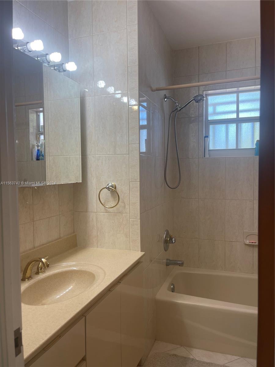 WESTCHESTER PART 1 - Residential Lease