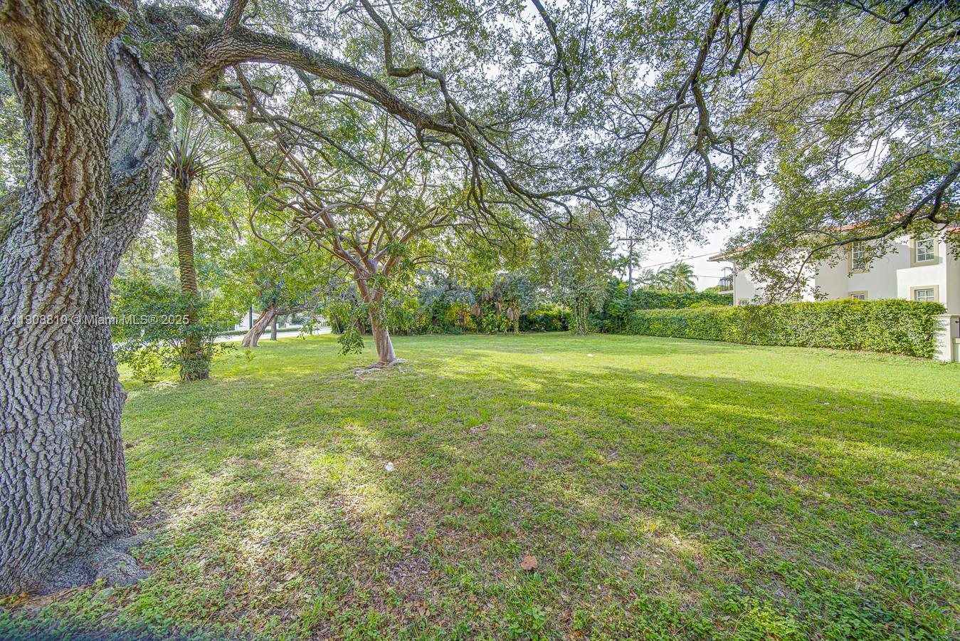 CORAL GABLES CC SEC 6 - Land