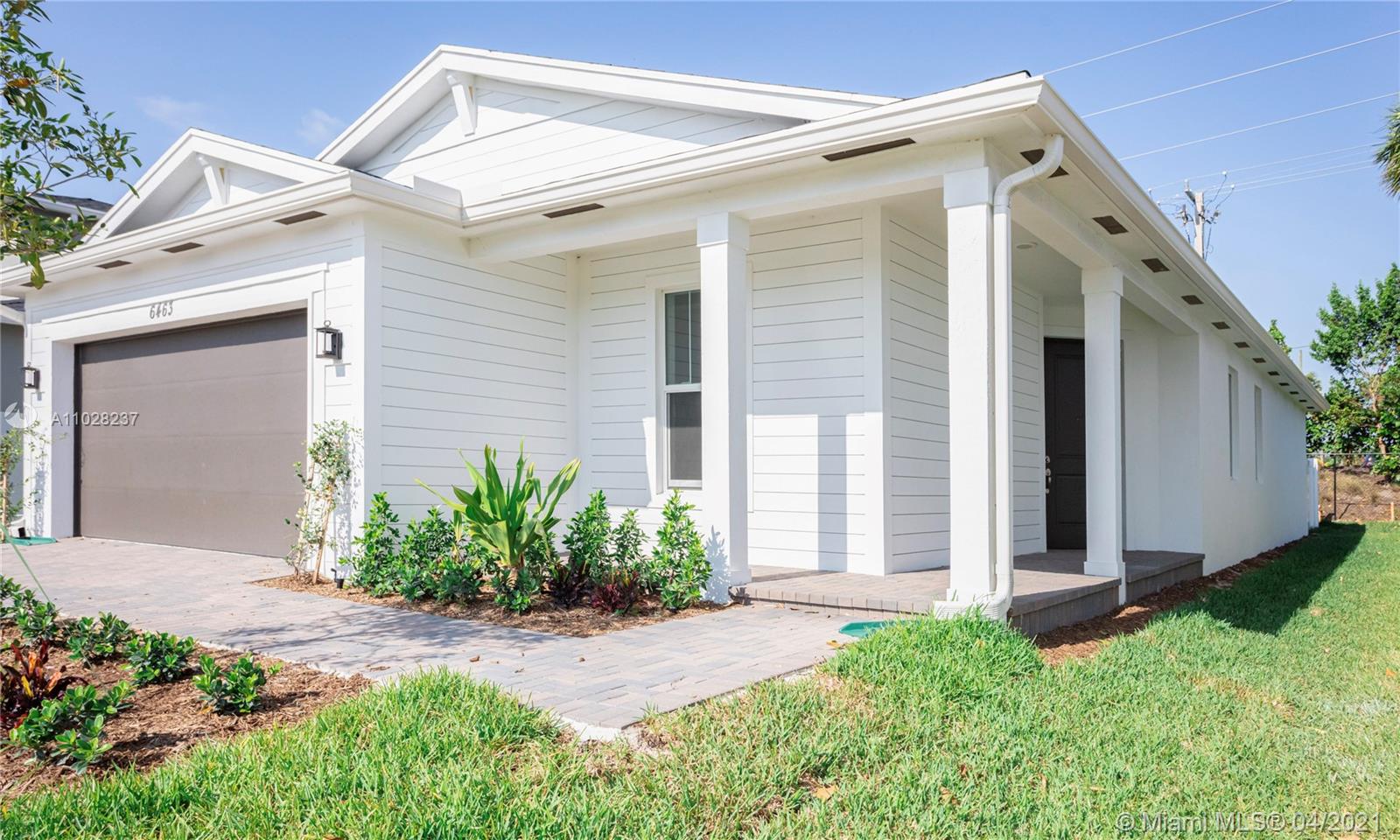 POINTE OF WOODS PUD - Residential Lease