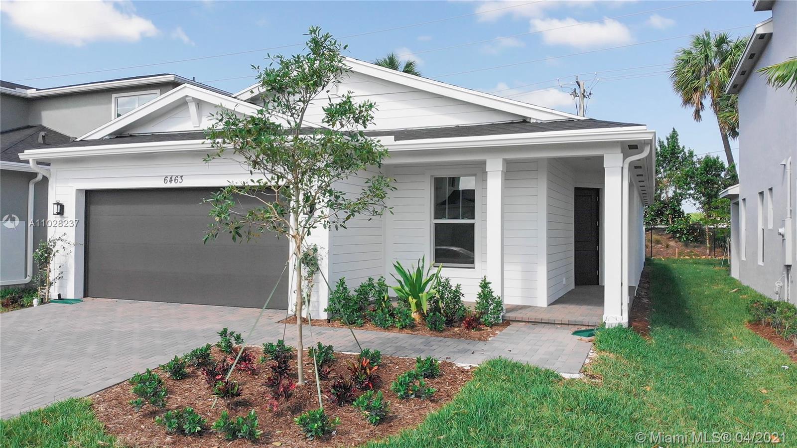 POINTE OF WOODS PUD - Residential Lease