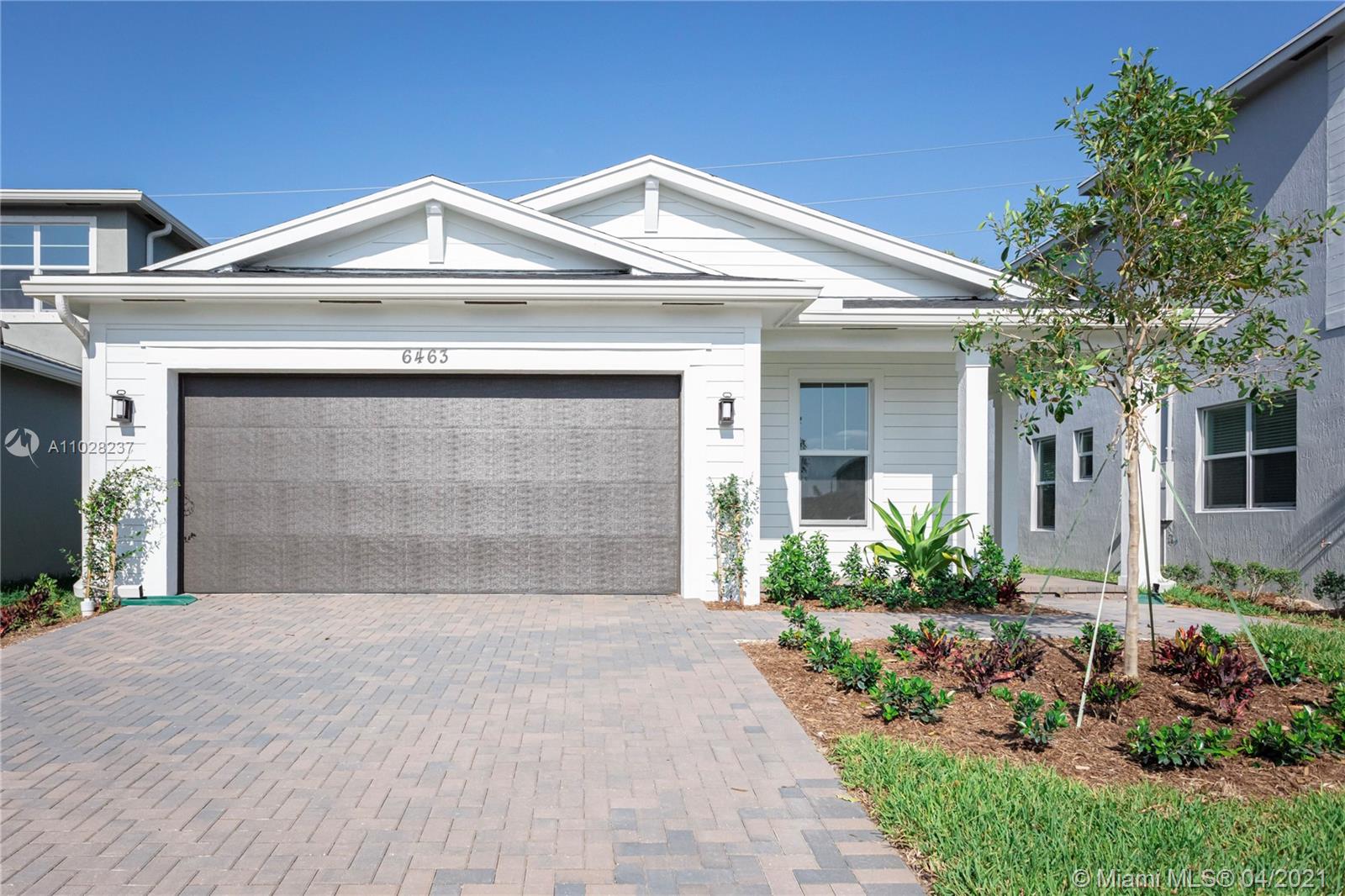 POINTE OF WOODS PUD - Residential Lease