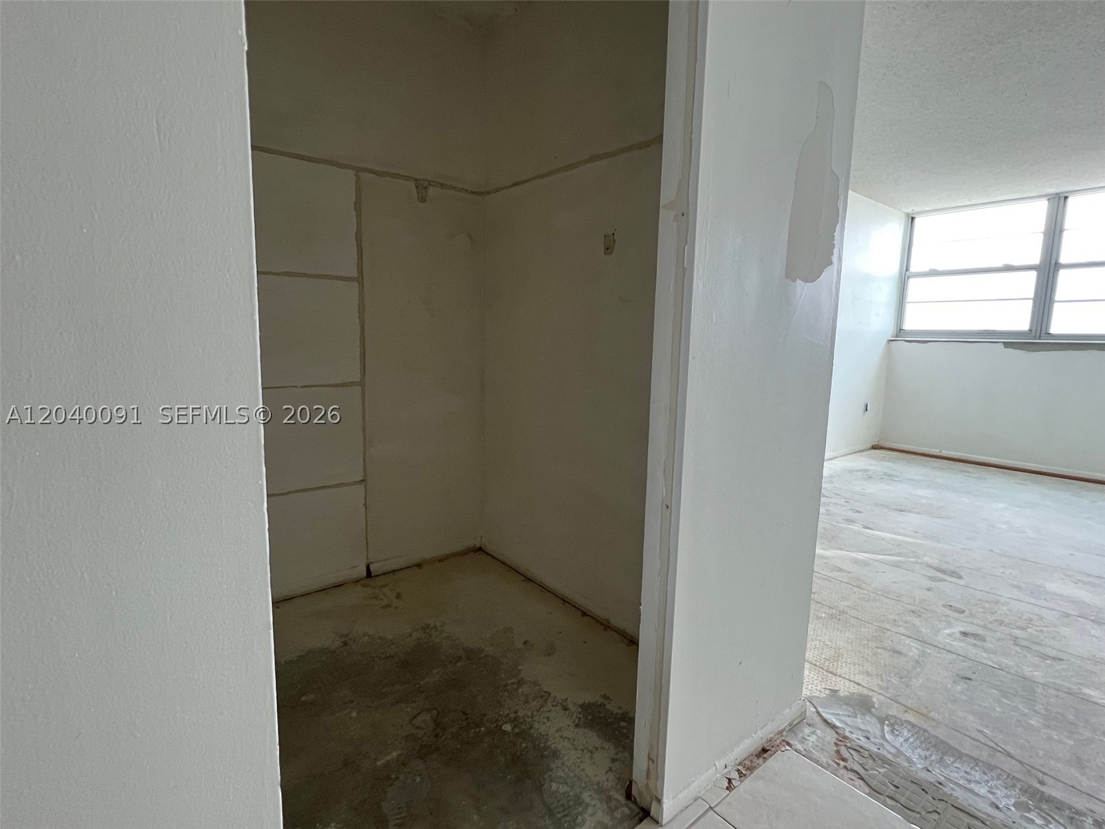 KEYSTONE HARBOR CLUB COND - Residential