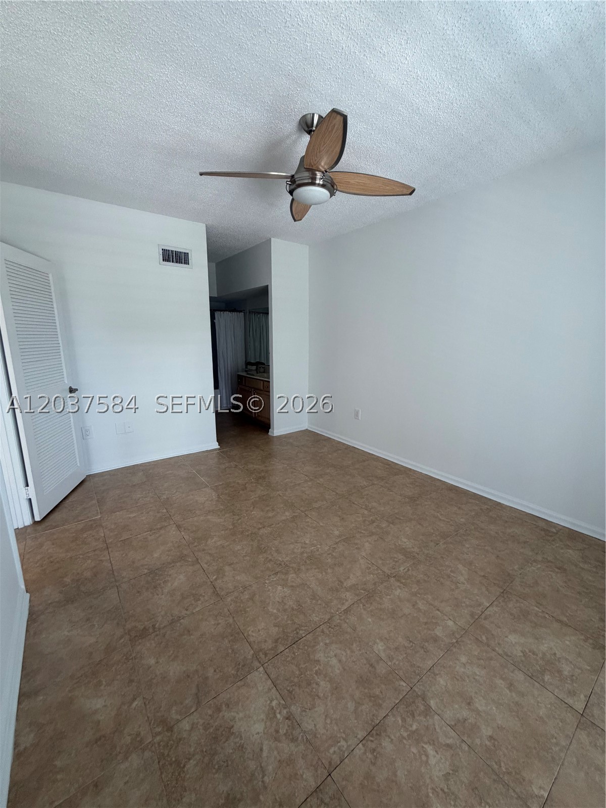UNIVERSITY INN CONDO - Residential Lease