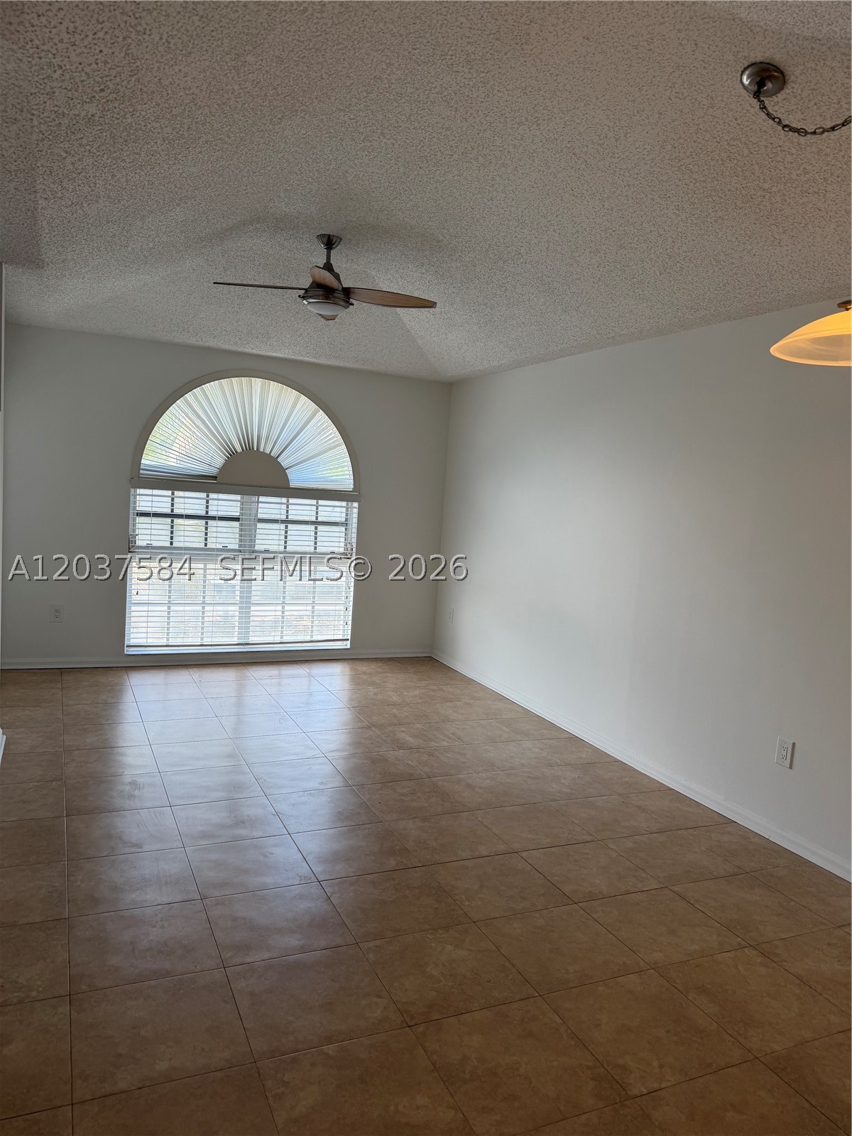 UNIVERSITY INN CONDO - Residential Lease