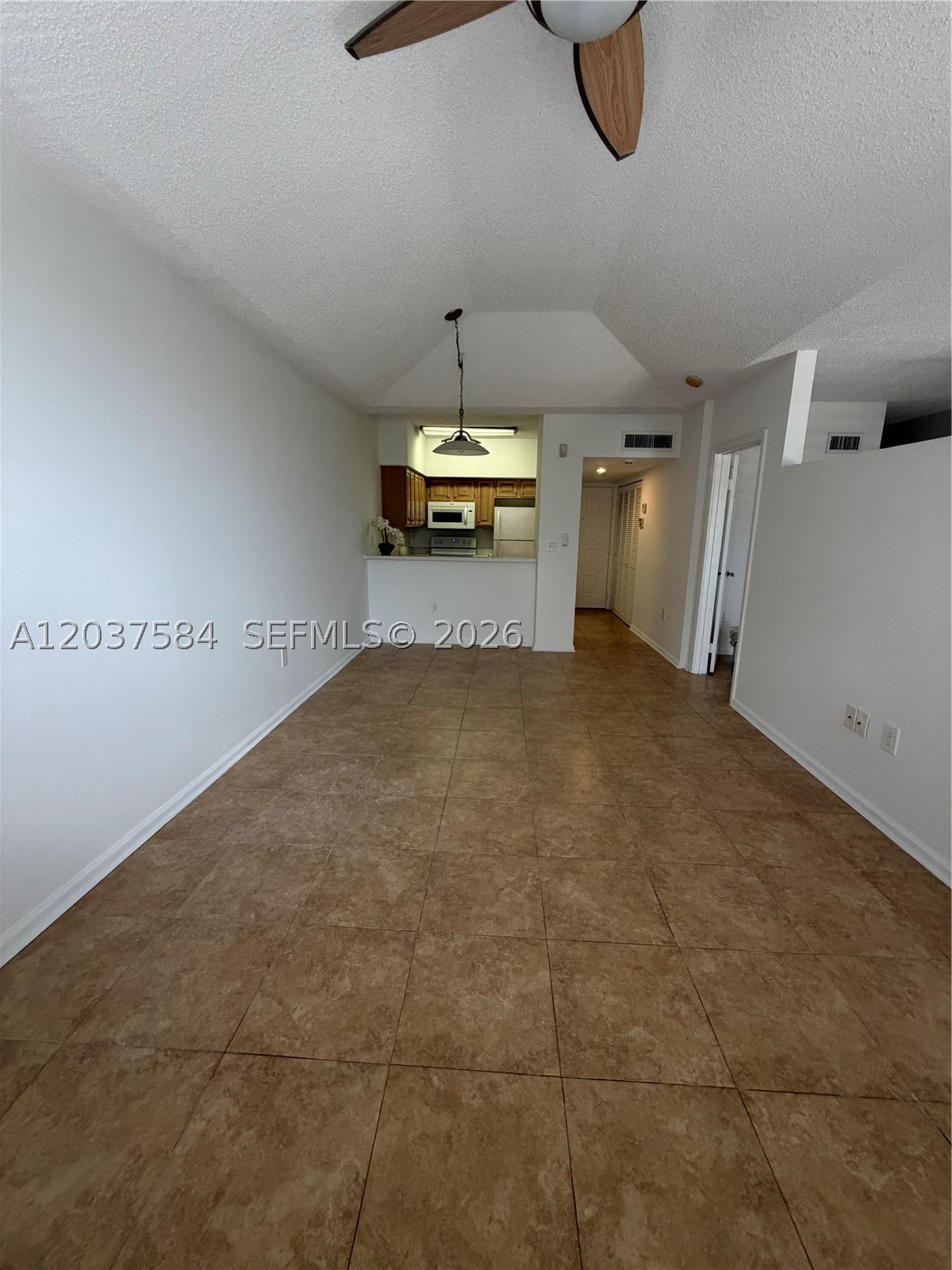 UNIVERSITY INN CONDO - Residential Lease
