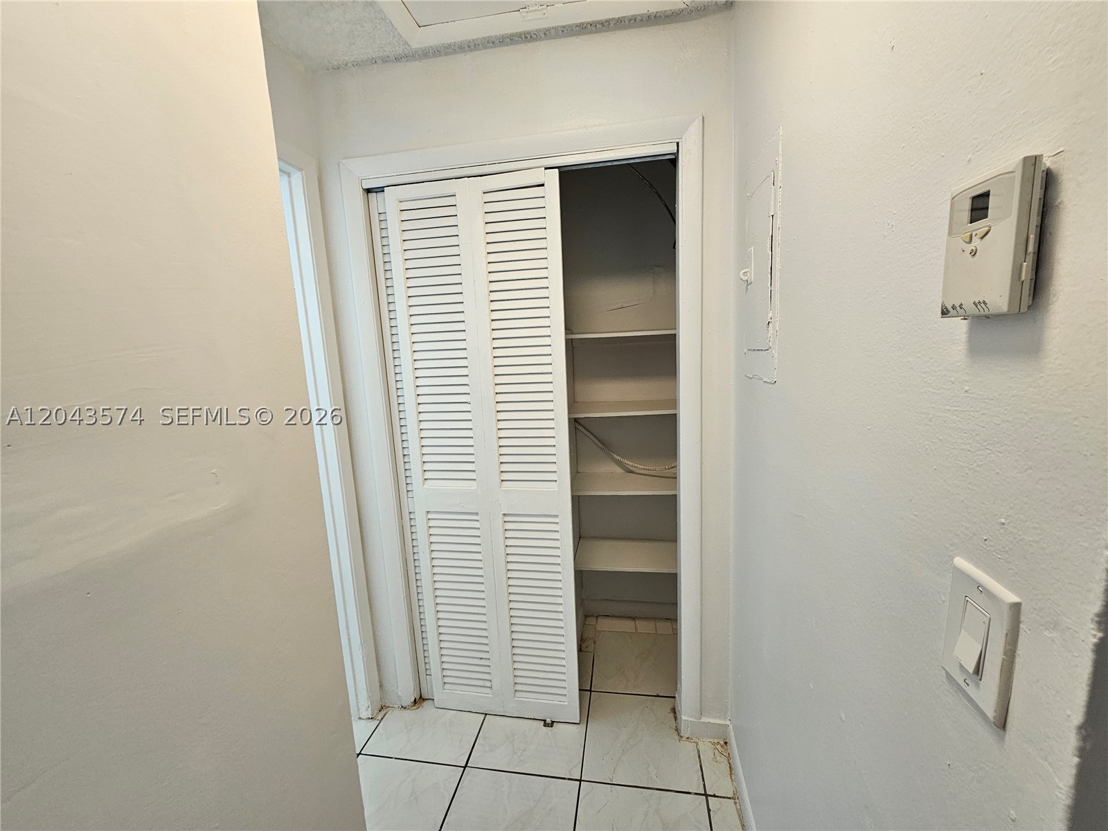 FIRST ADDITION TO CANAL G - Residential Lease