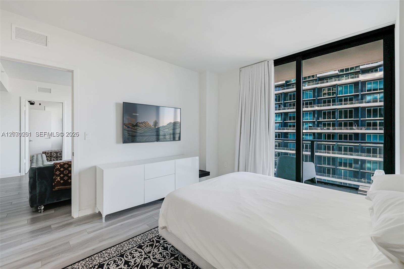 1300 S MIAMI AVENUE CONDO - Residential