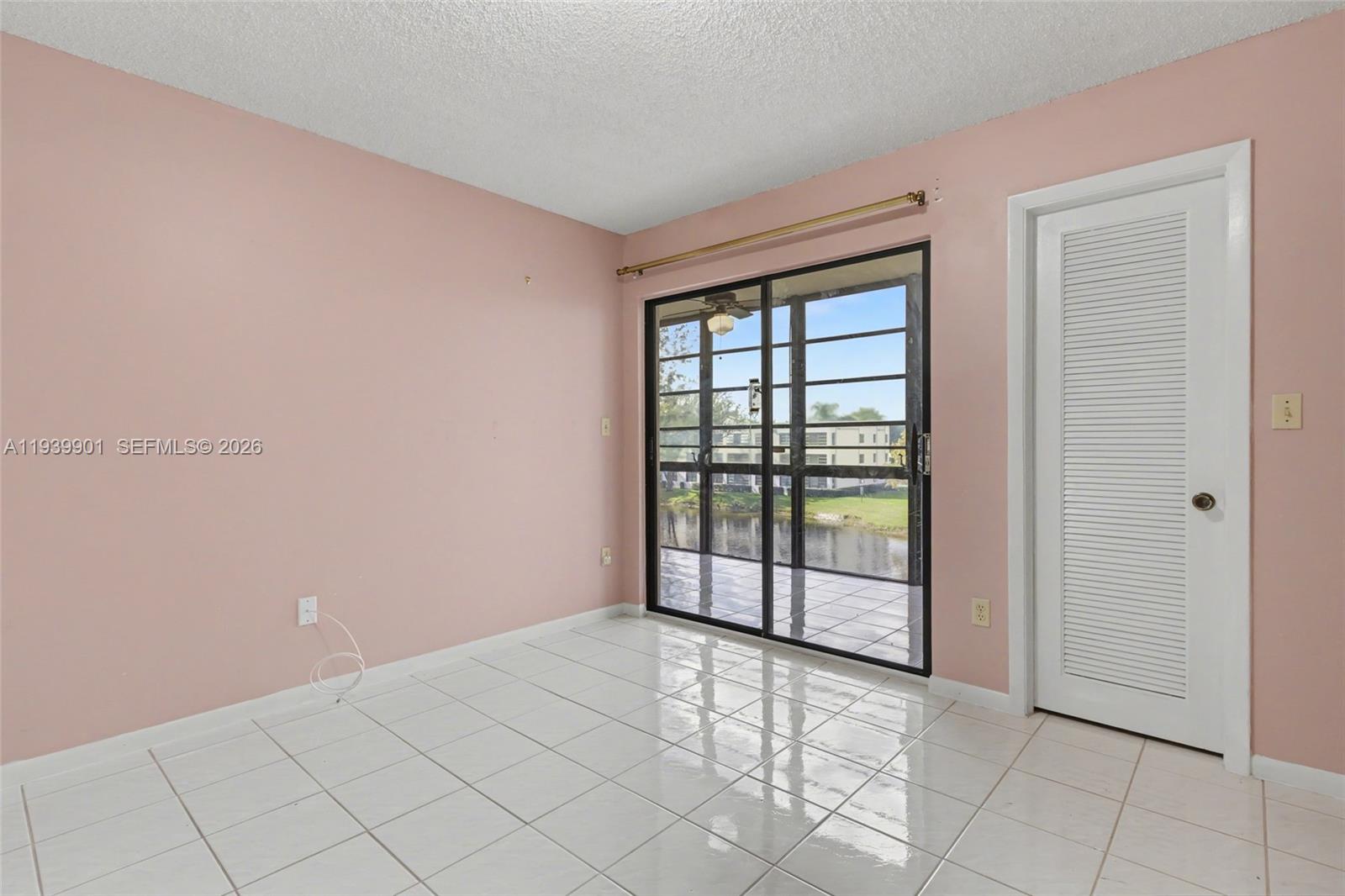 ASHMONT CONDOMINIUM G - Residential
