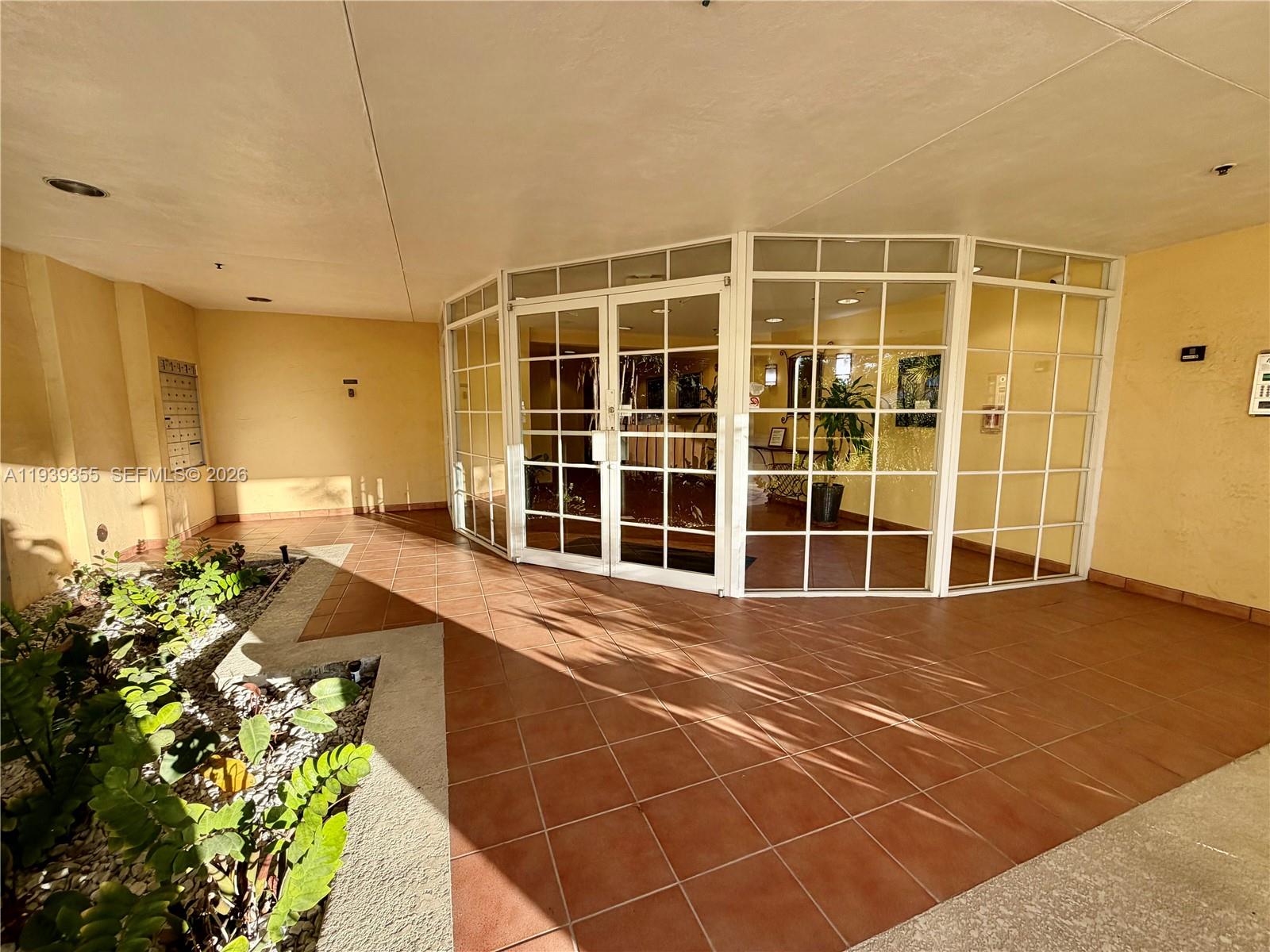 CORAL POINT - Residential Lease
