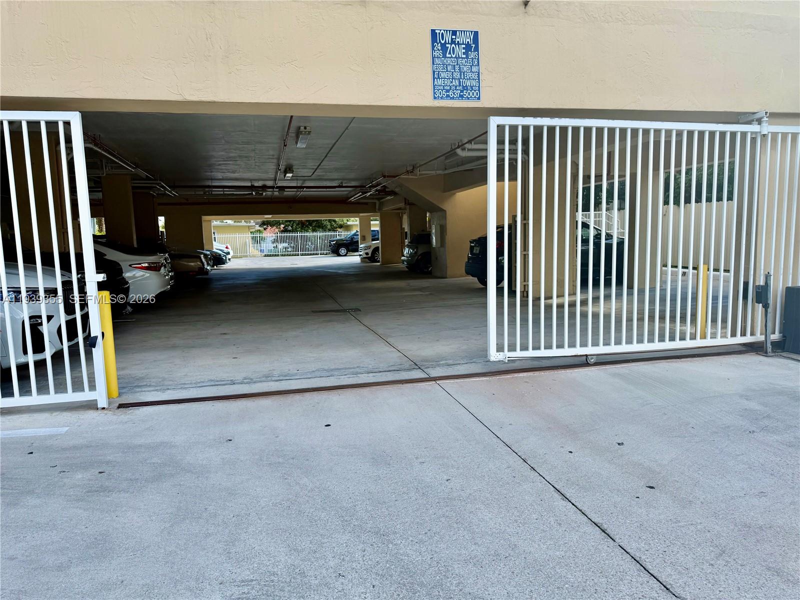 CORAL POINT - Residential Lease