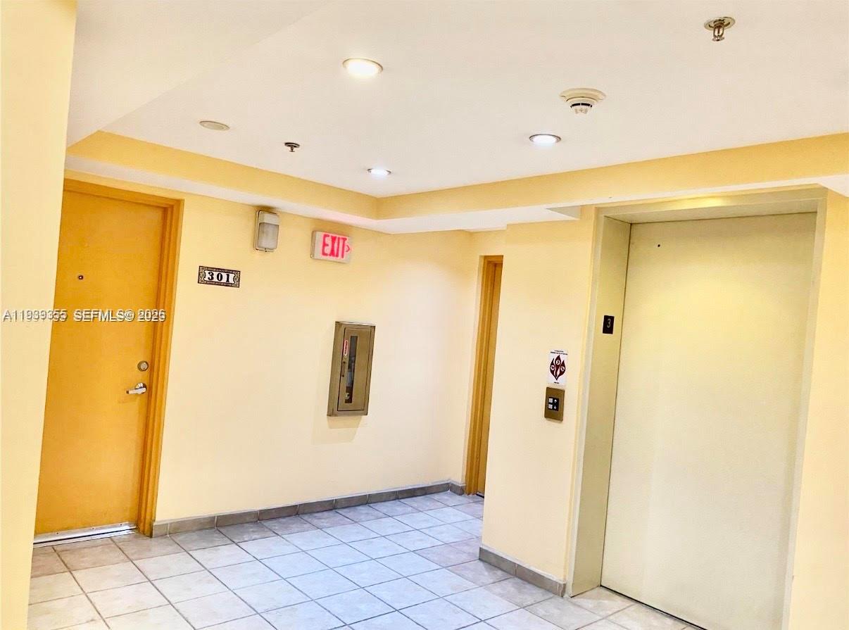 CORAL POINT - Residential Lease