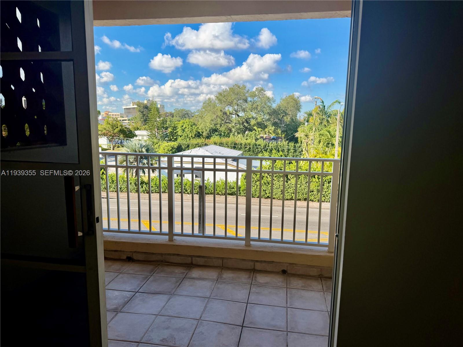 CORAL POINT - Residential Lease