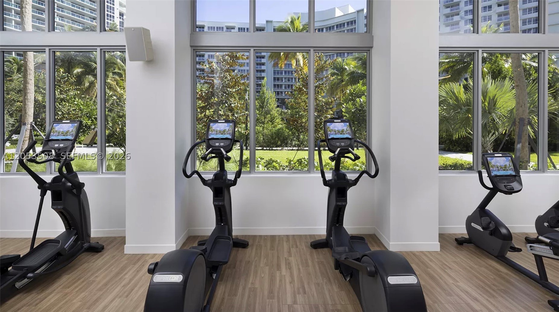 FLAMINGO SOUTH BEACH I CO - Residential Lease