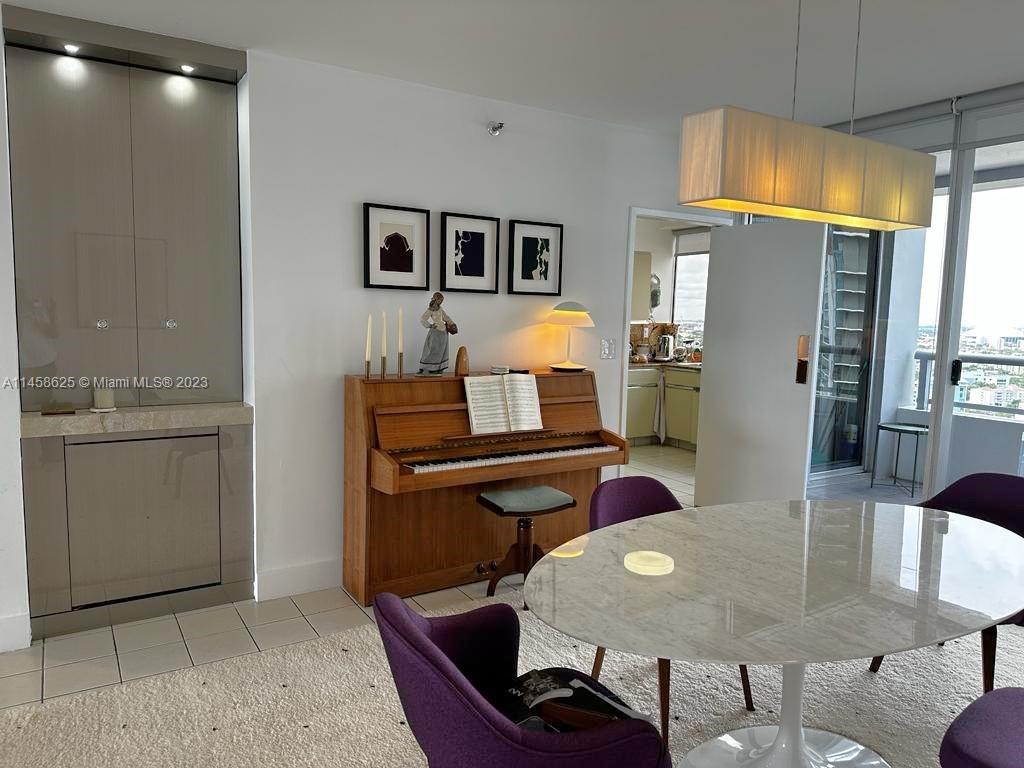 THE PALACE CONDO - Residential Lease