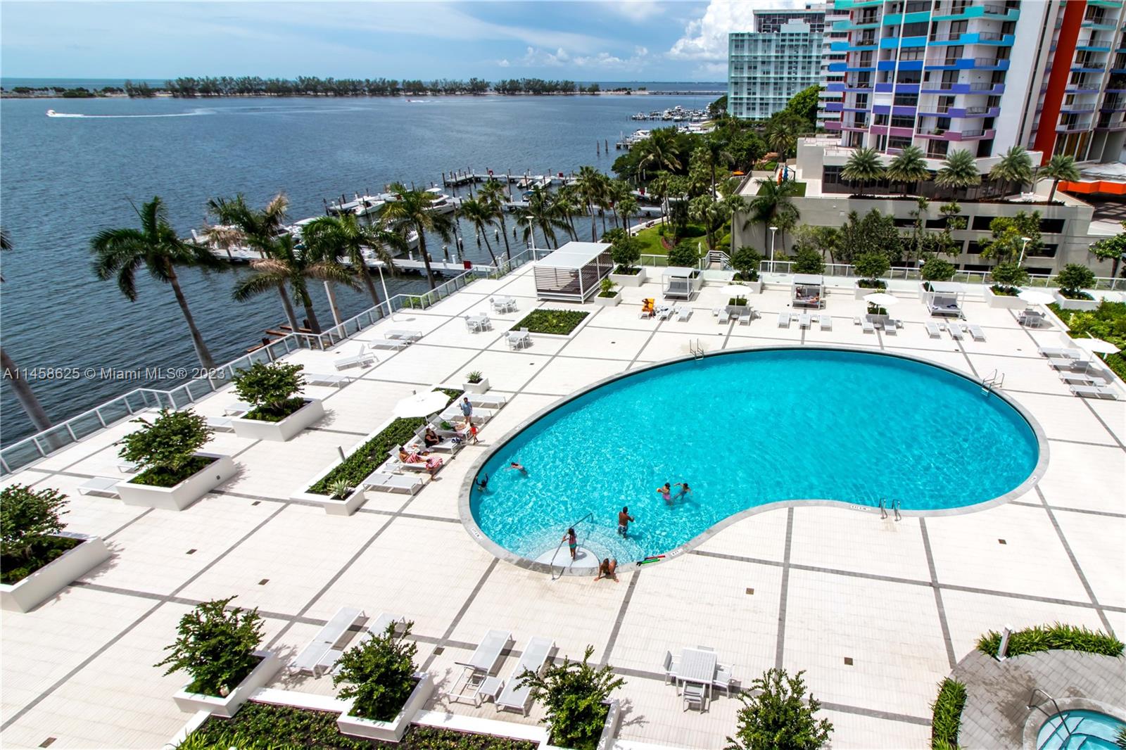THE PALACE CONDO - Residential Lease