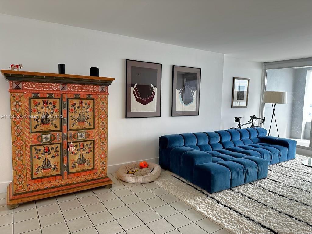 THE PALACE CONDO - Residential Lease