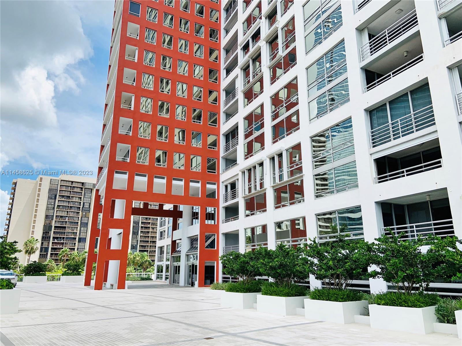 THE PALACE CONDO - Residential Lease