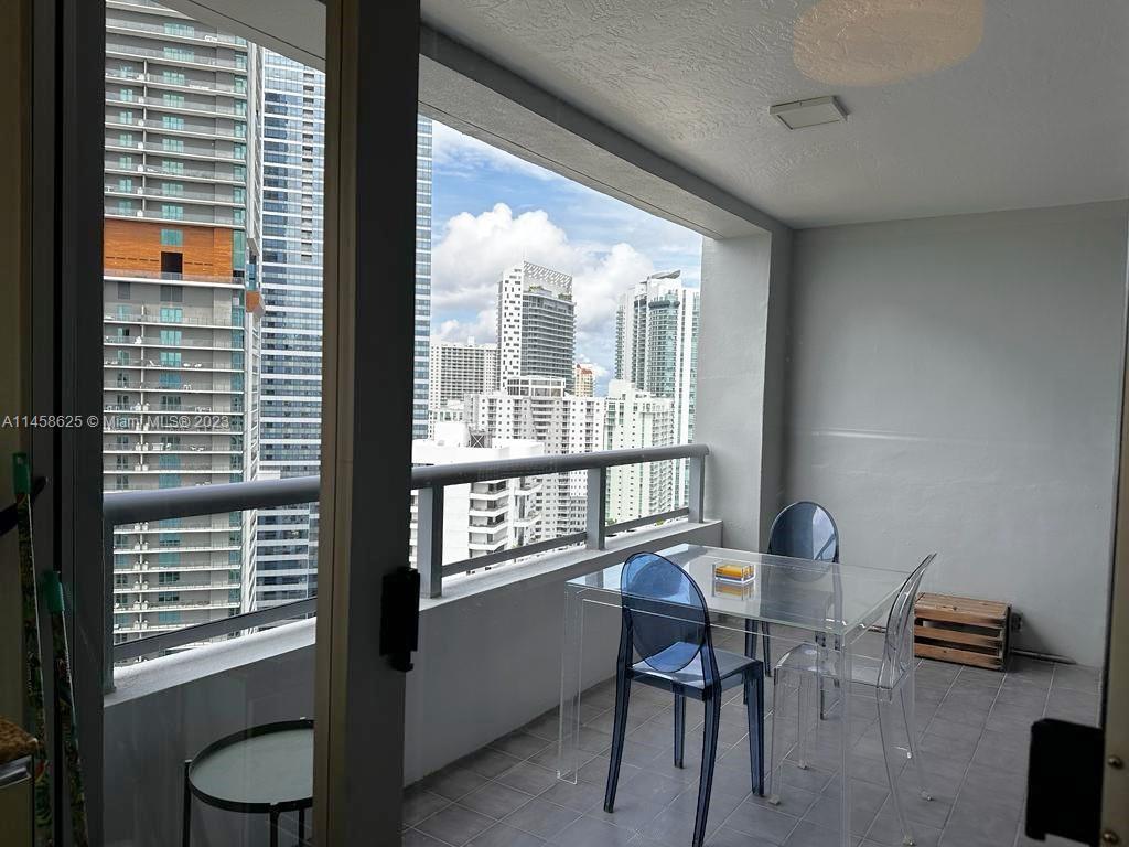 THE PALACE CONDO - Residential Lease
