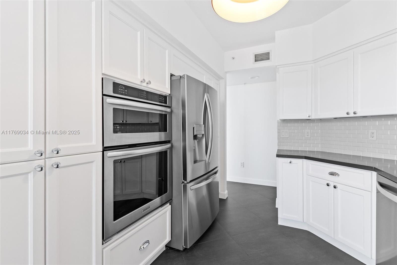 Hidden Bay - Residential Lease