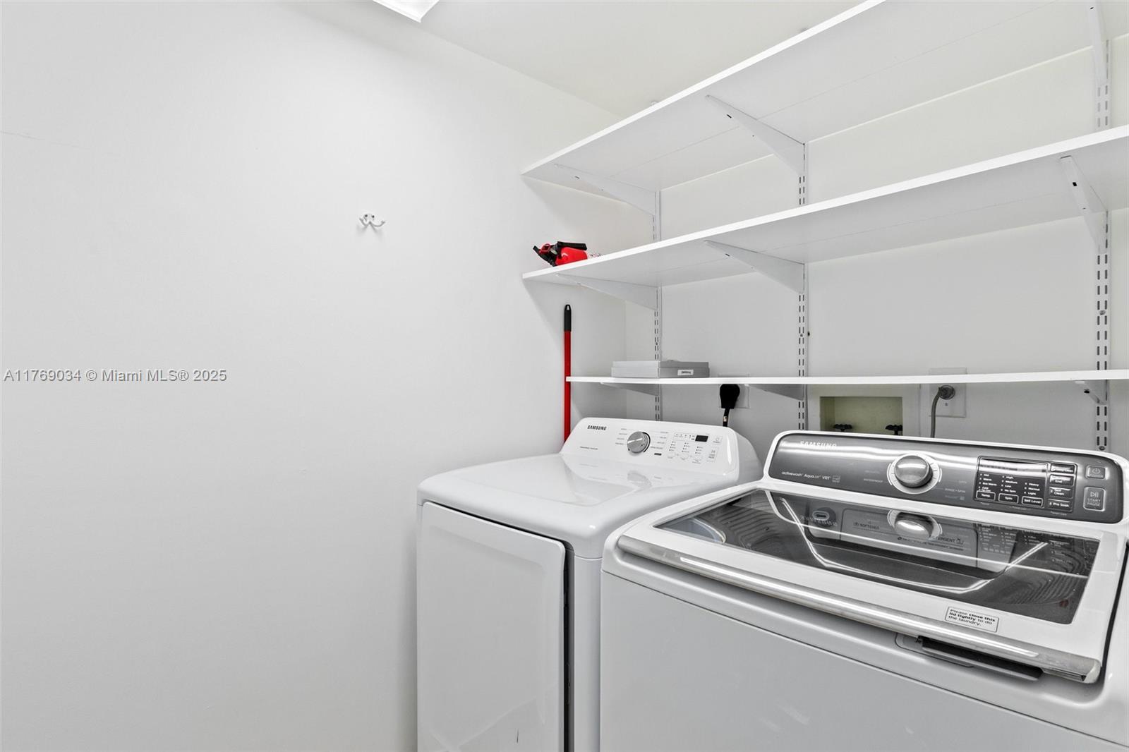 Hidden Bay - Residential Lease