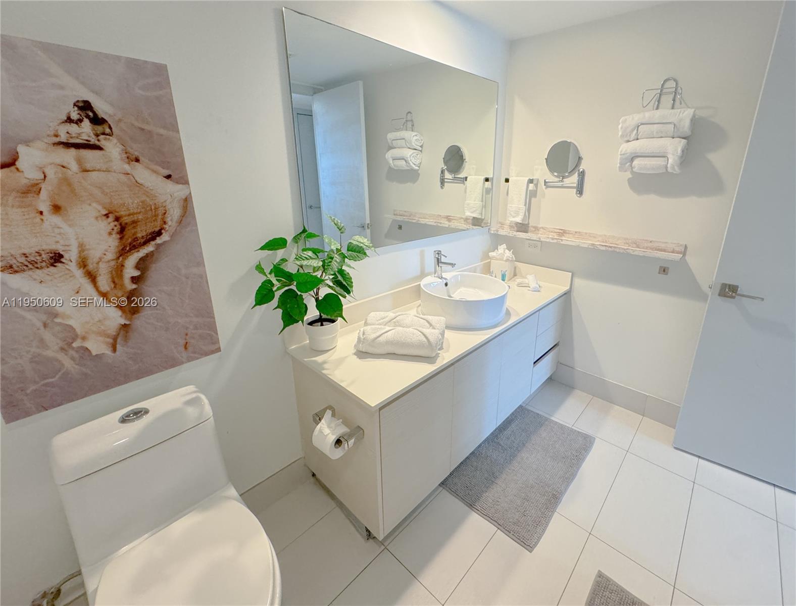 BEACHWALK CONDOMINIUM - Residential