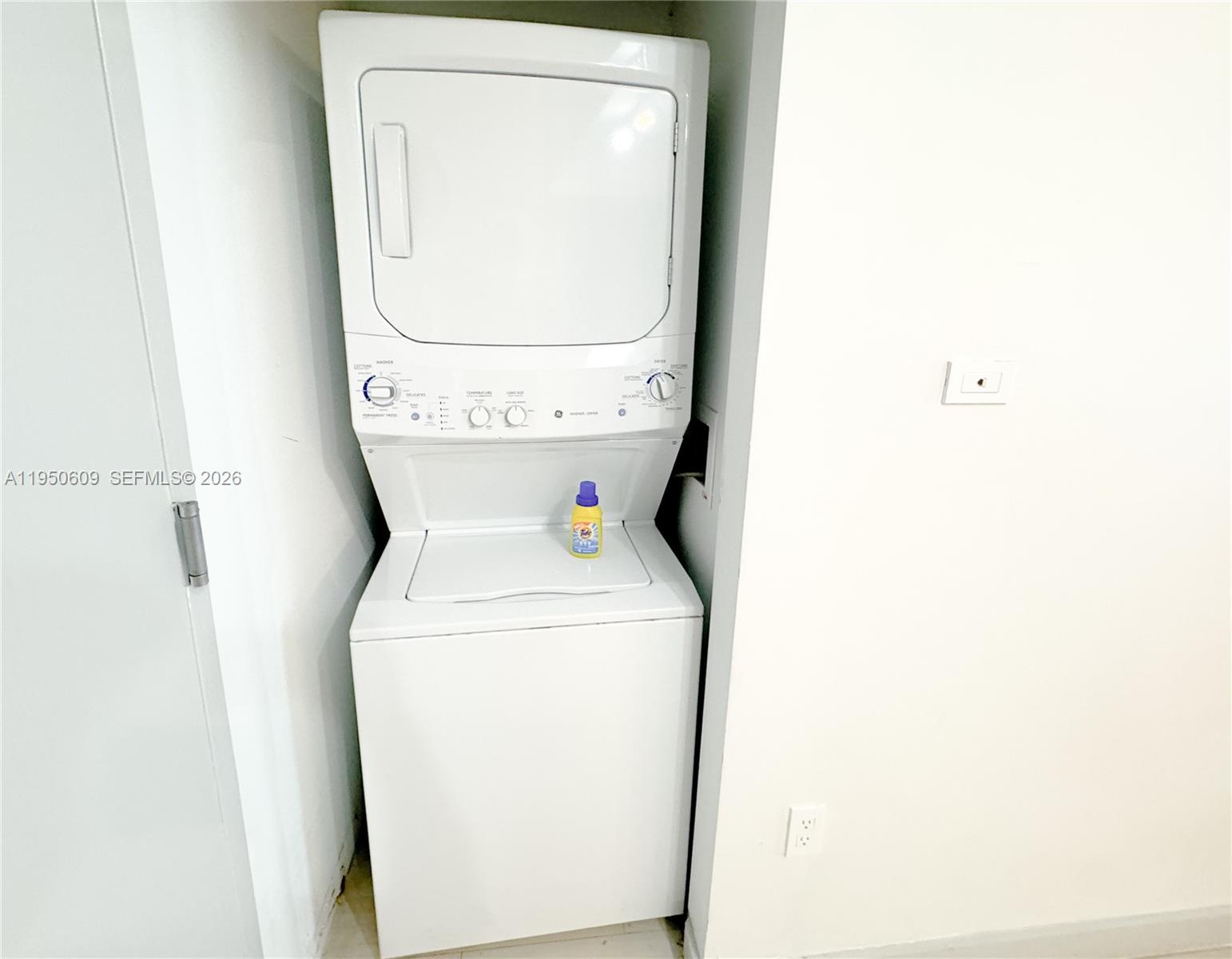 BEACHWALK CONDOMINIUM - Residential