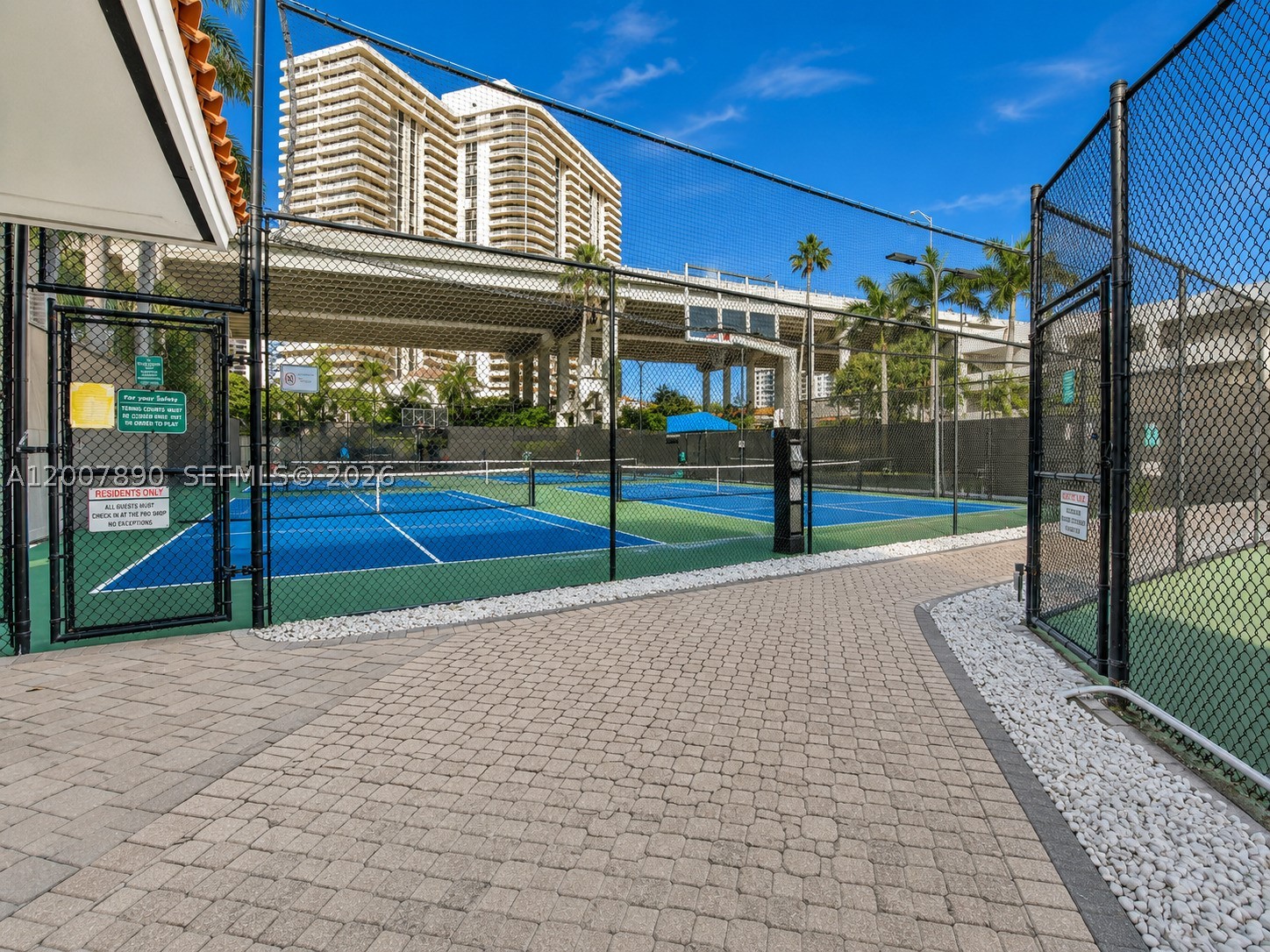 MYSTIC POINTE CONDO NO TW - Residential