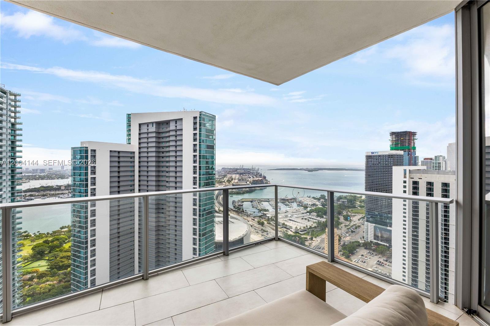 PARAMOUNT MIAMI WORLD - Residential