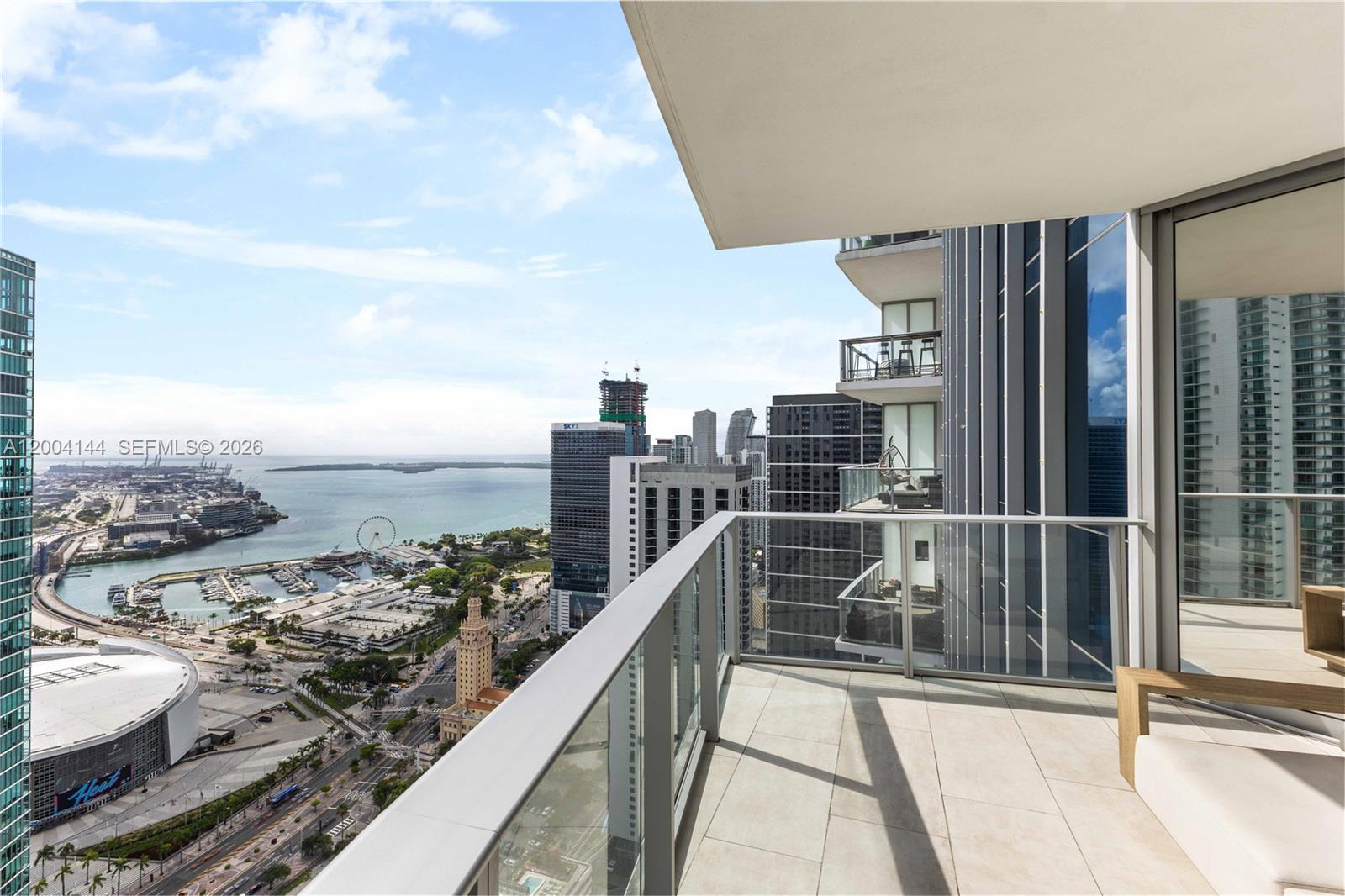PARAMOUNT MIAMI WORLD - Residential