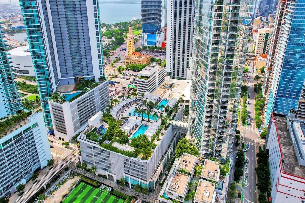 PARAMOUNT MIAMI WORLD - Residential
